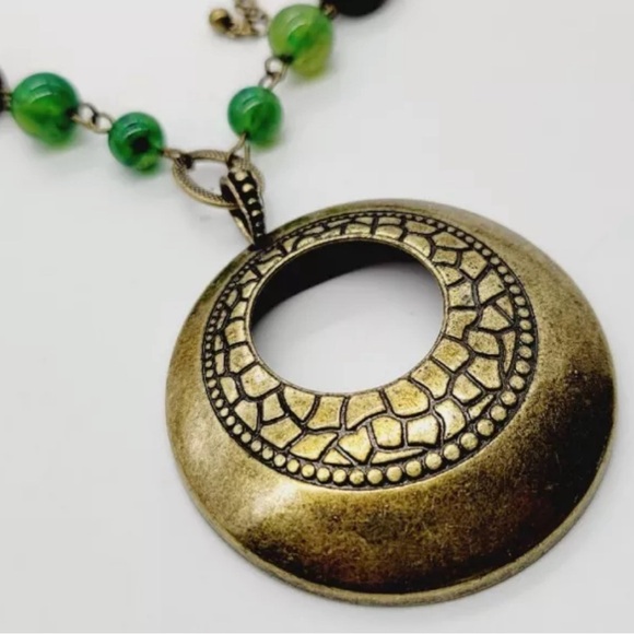 Avon Beaded Chic Gift Set Matching Necklace & Earrings #6 - Picture 5 of 7